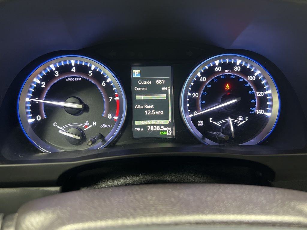 Used 2019 Gray Toyota XLE image 15