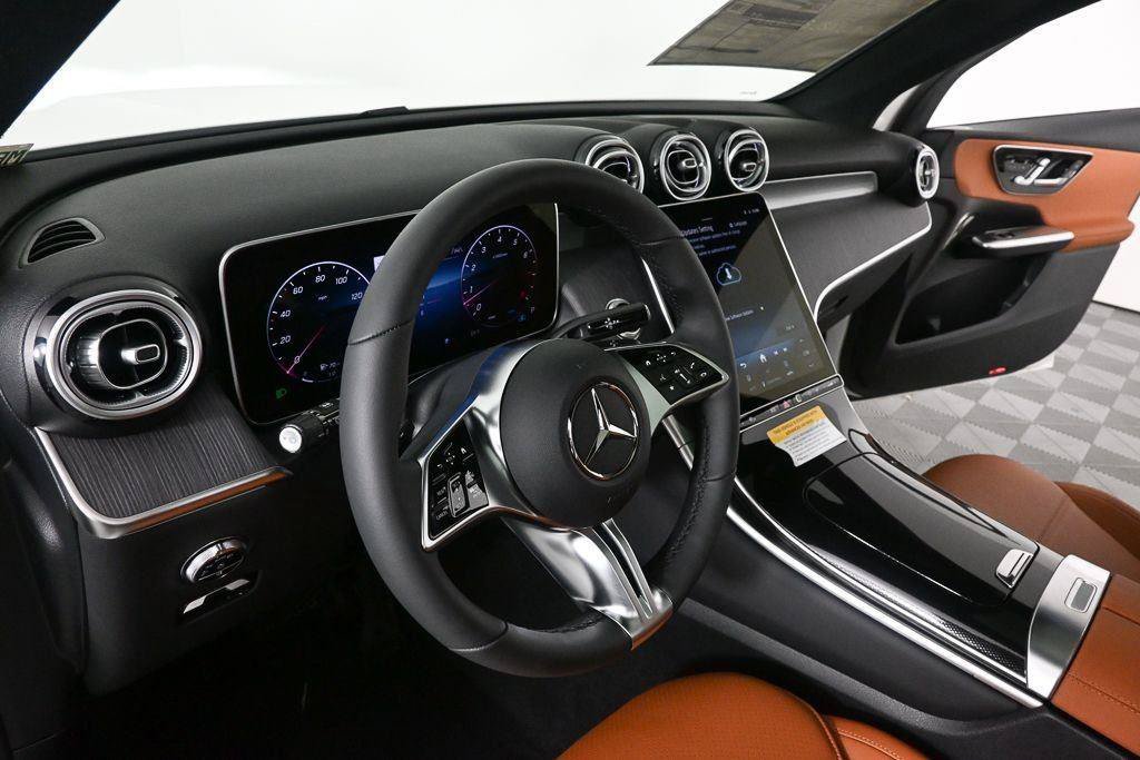 New 2026 Polar White Mercedes-Benz GLC 300 image 45