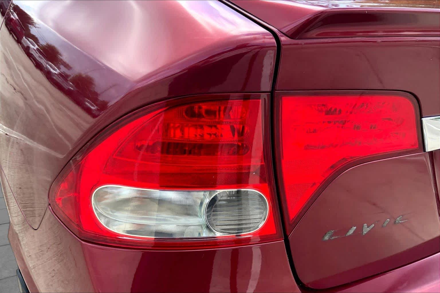 Used 2009 Tango Red Pearl Honda LX-S image 26