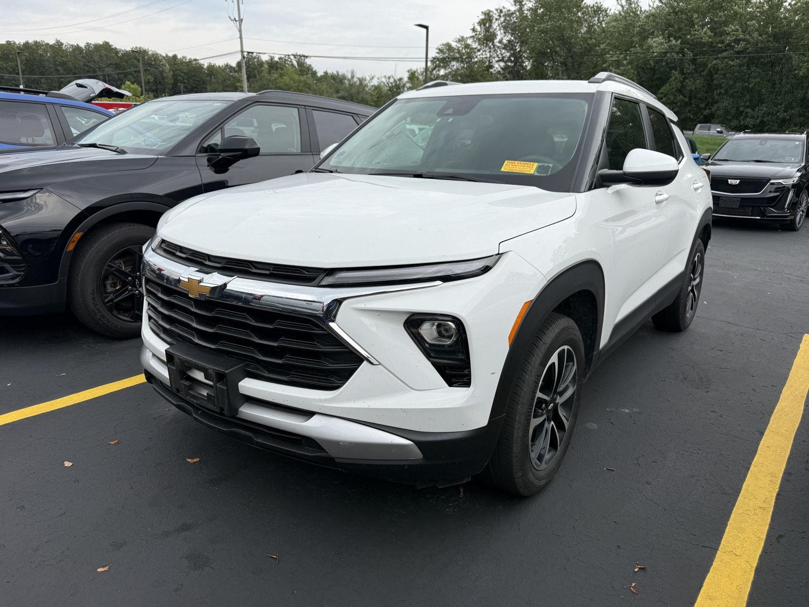 Used 2024 Summit White Chevrolet LT image 2