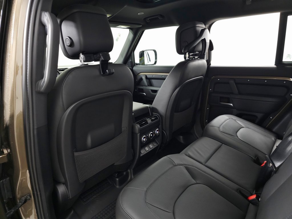 2026 LAND ROVER DEFENDER - Image 34