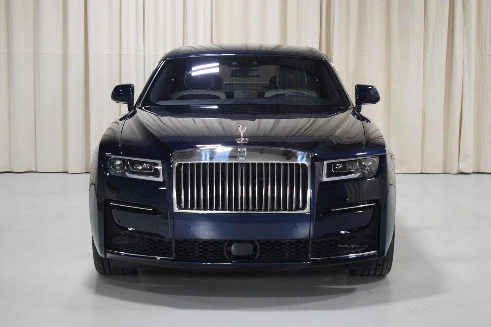 Used 2021 Blue Rolls-Royce  image 9