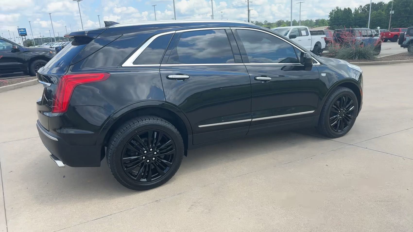 Used 2019 Black Cadillac Luxury image 9