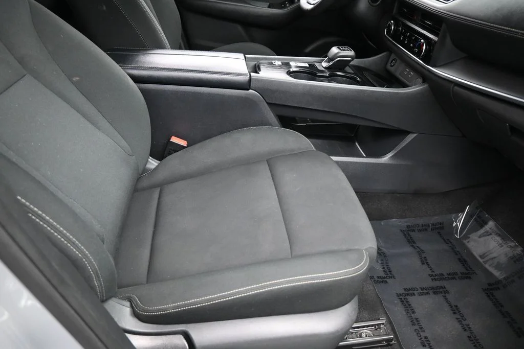 Used 2024 Brilliant Silver Metallic Nissan S image 37