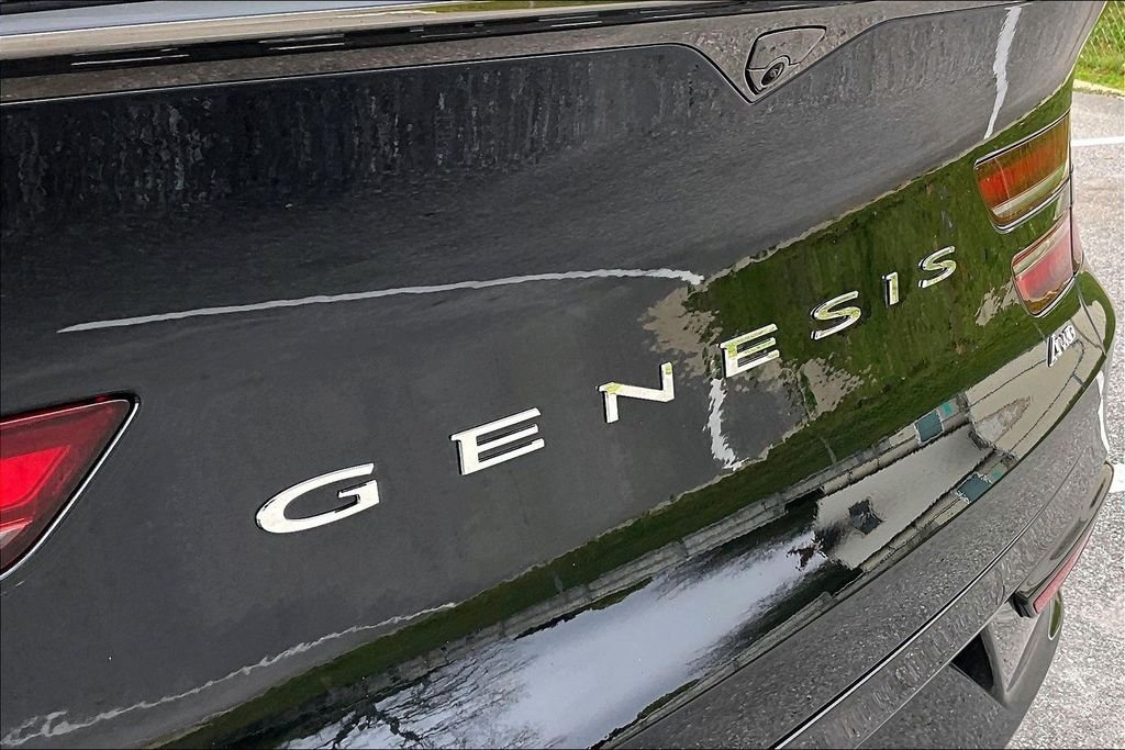 Used 2025 Black Genesis 3.5T e-SC image 27