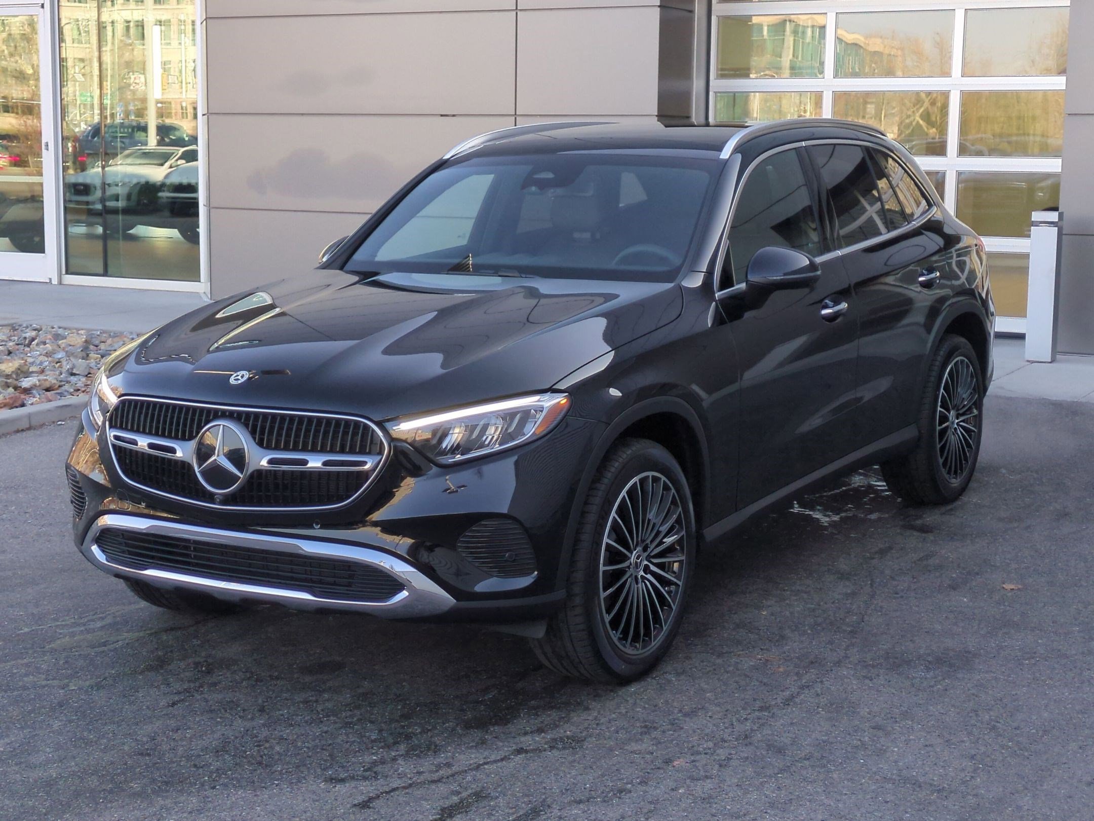 New 2026 Black Mercedes-Benz GLC 300 image 8
