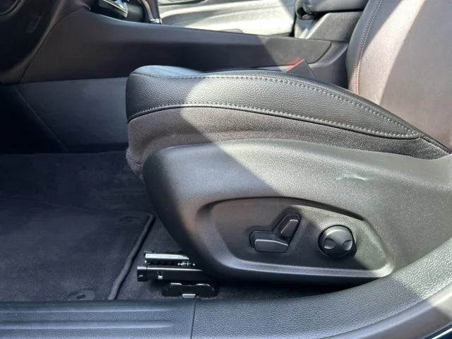 Used 2024 Blue Jeep Latitude Lux image 33
