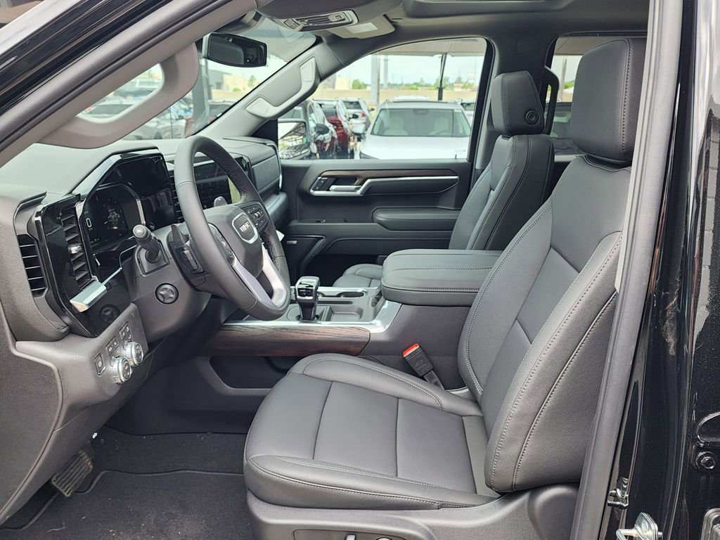 2026 GMC Sierra 1500 SLT - Photo 17