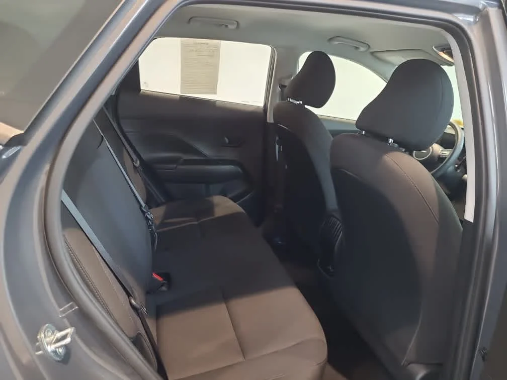 Used 2024 Ecotronic Gray Pearl Hyundai SE image 17