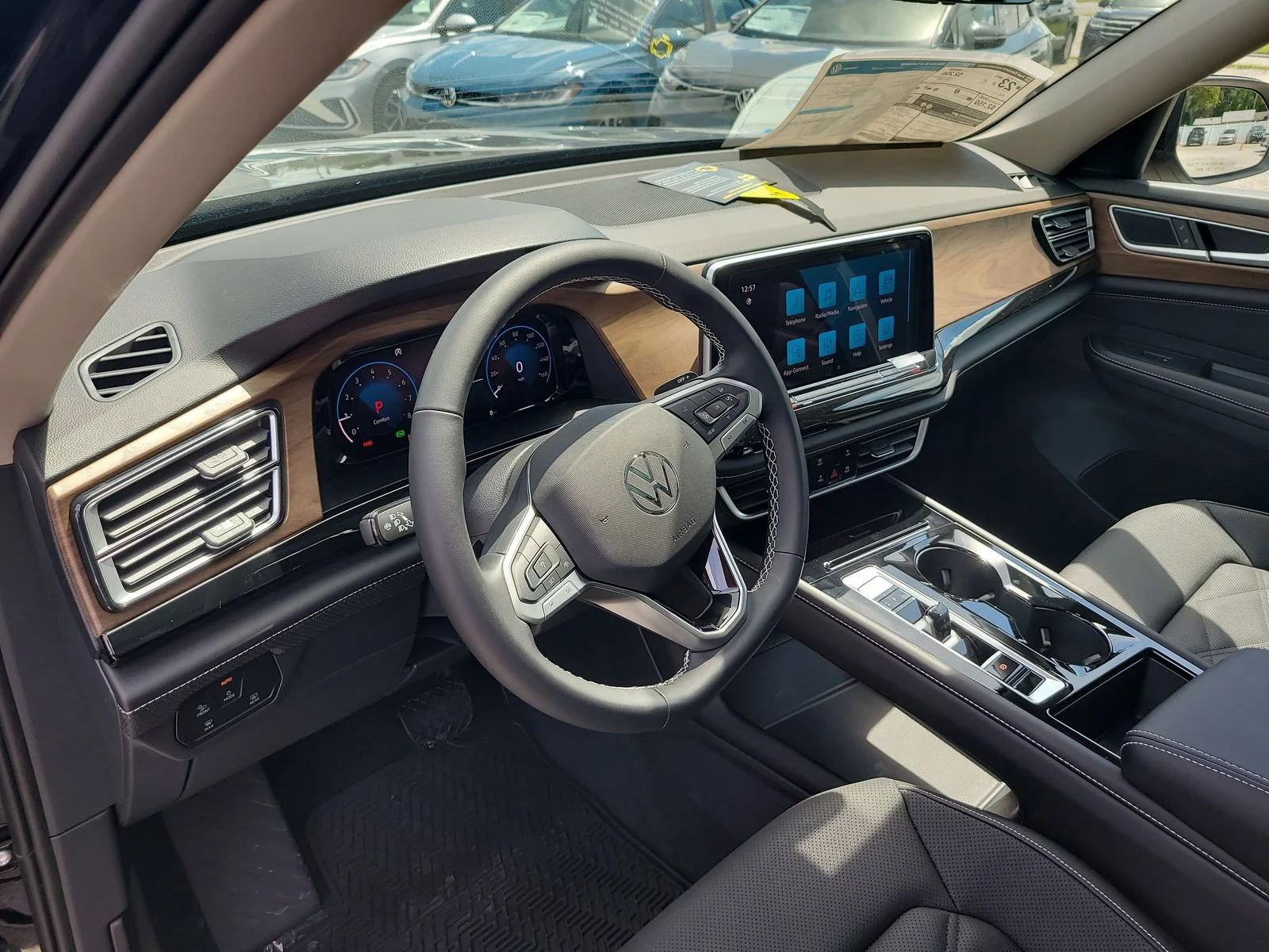 2026 Volkswagen Atlas SE w/Tech - Photo 21
