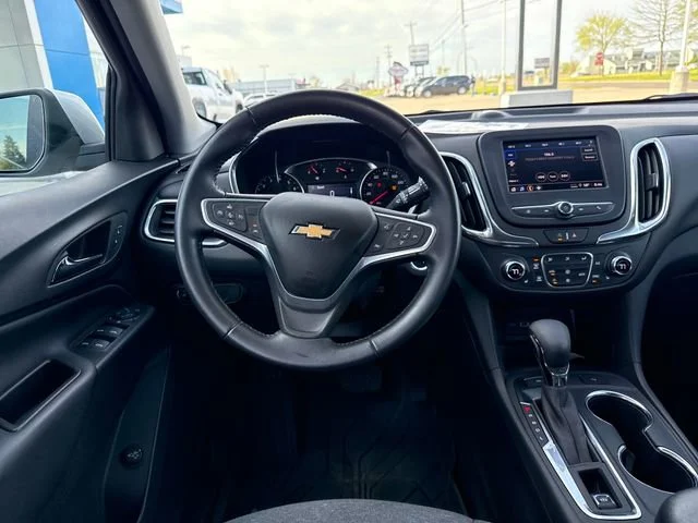 Used 2022 Silver Ice Metallic Chevrolet LT image 16