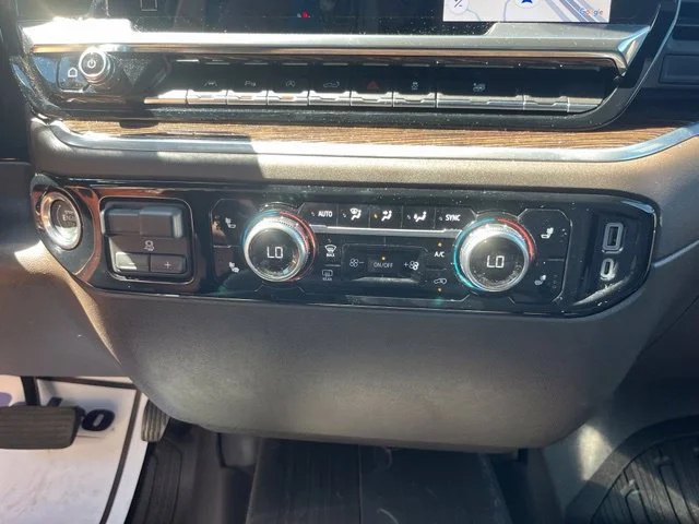 Certified Used 2026 Onyx Black GMC SLE image 35
