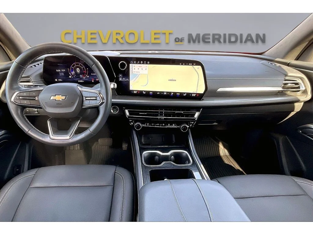 Used 2025 Radiant Red Tintcoat Chevrolet LT image 13