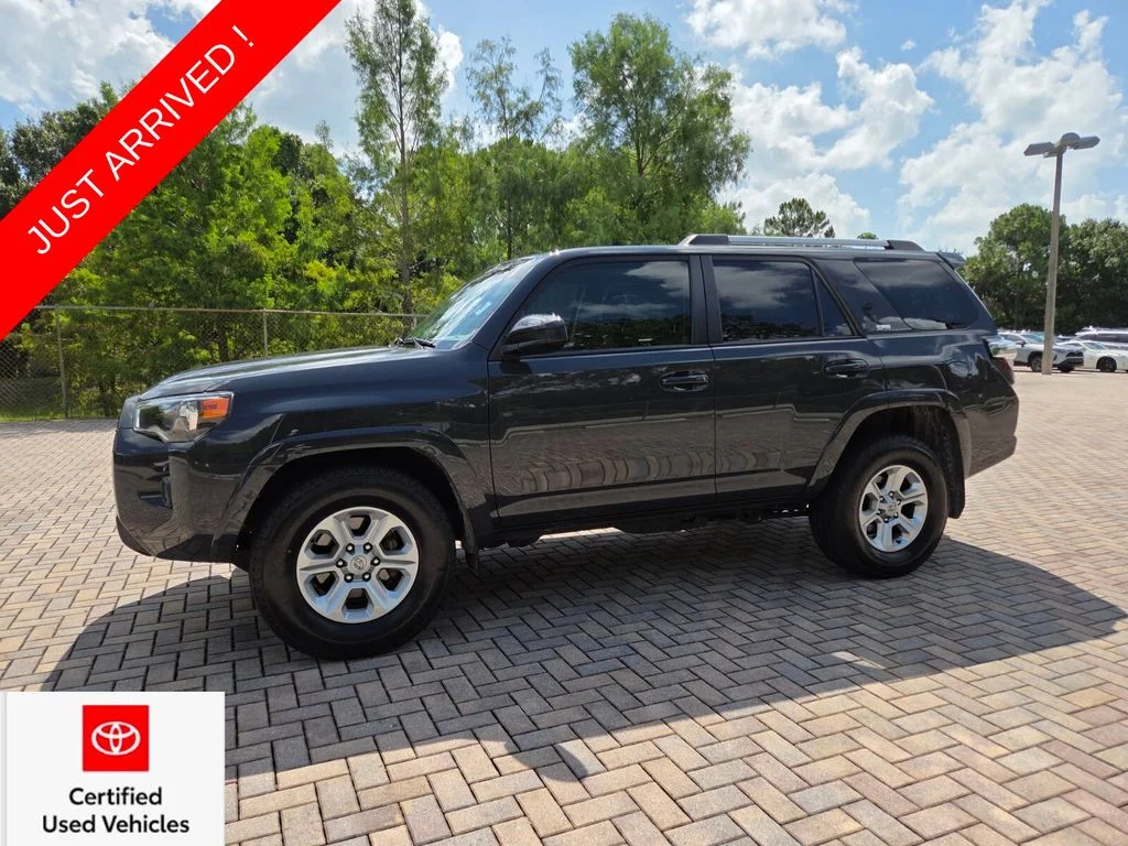 Certified Used 2024  Toyota SR5 image 3