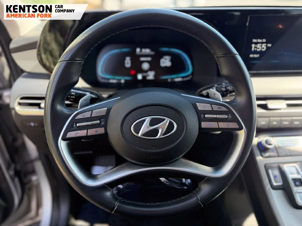 Used 2025 Silver Hyundai SEL image 14