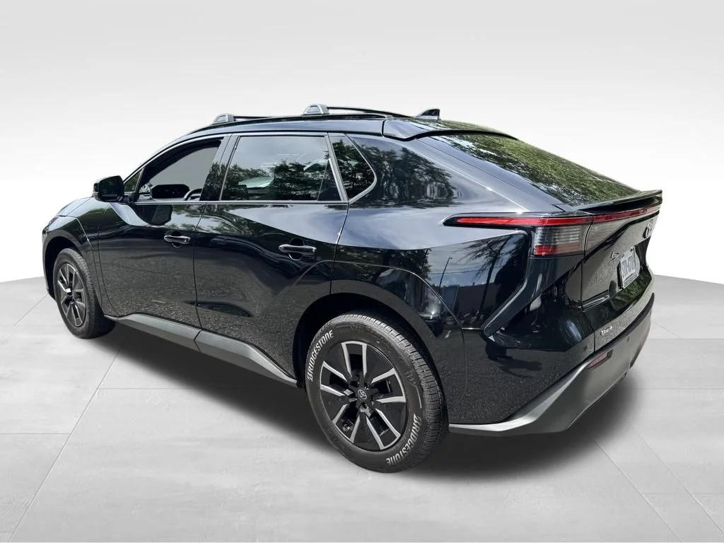 Used 2026 Black Toyota XLE image 3