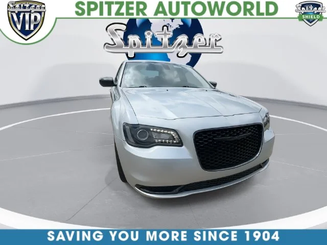 Used 2023 Silver Chrysler Touring image 4