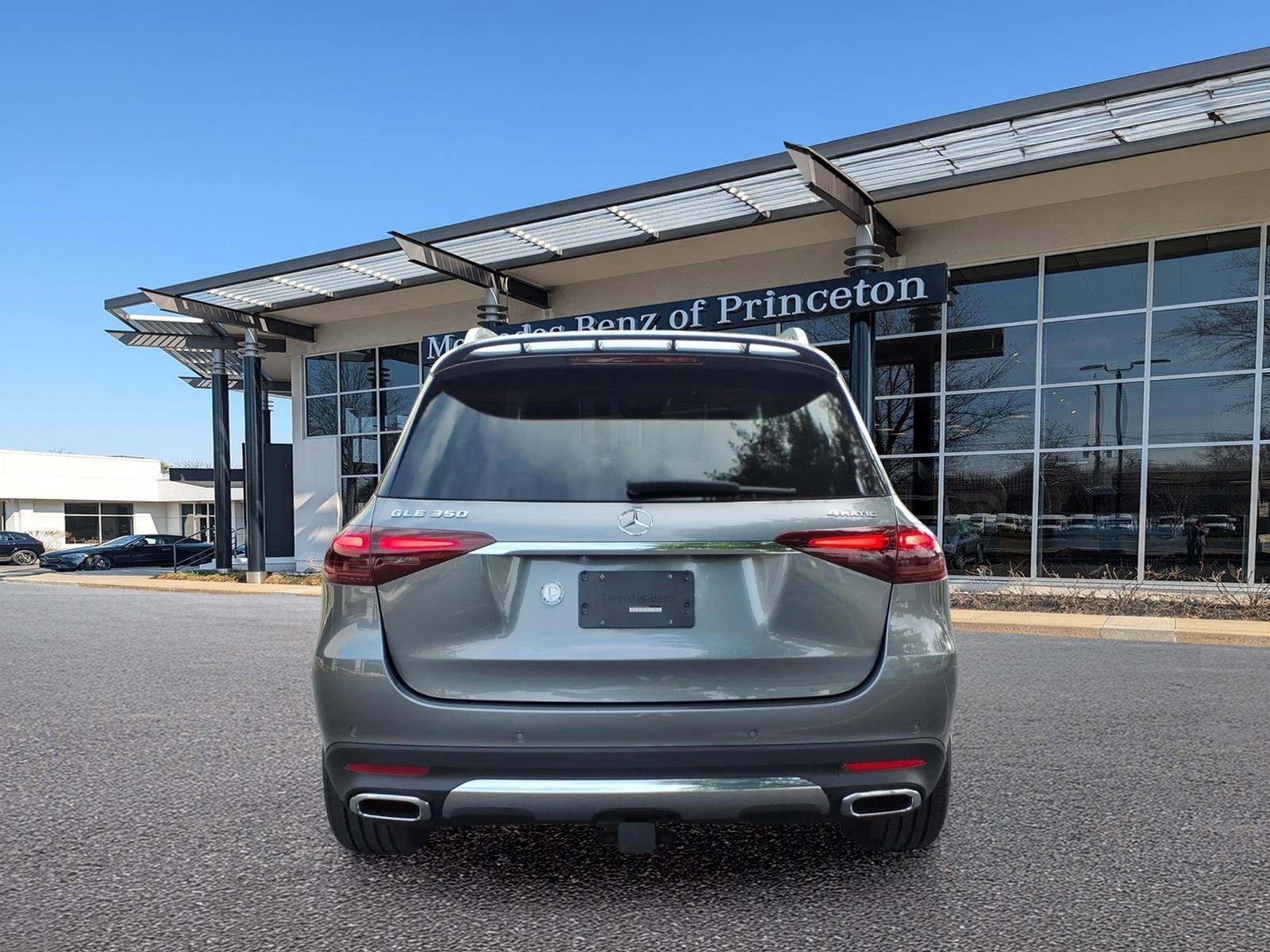Certified Used 2024 Selenite Grey Metallic Mercedes-Benz GLE 350 4MATIC® SUV image 4