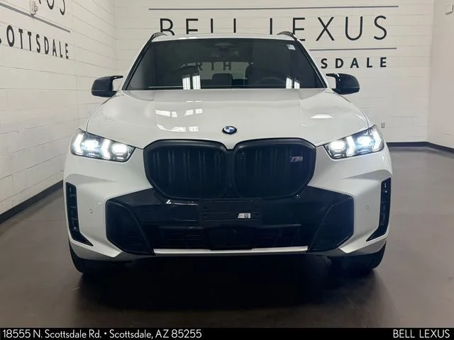 Used 2025 White BMW M60i image 9