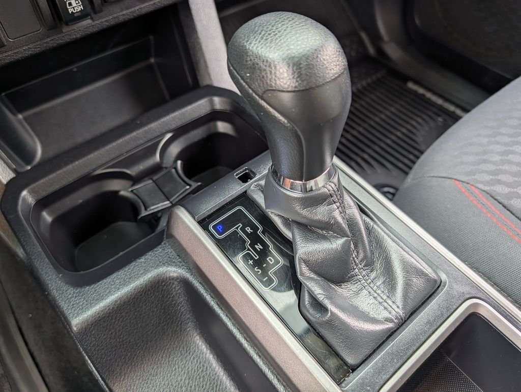 2020 Toyota Tacoma SR5 - Photo 24