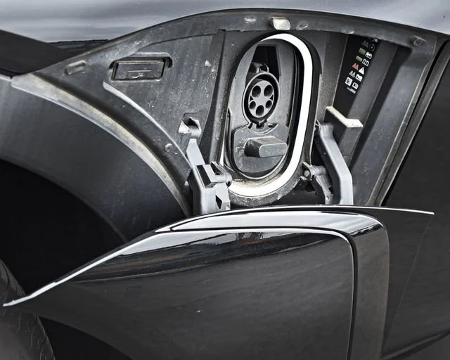 New 2025 Black Chevrolet LT image 10