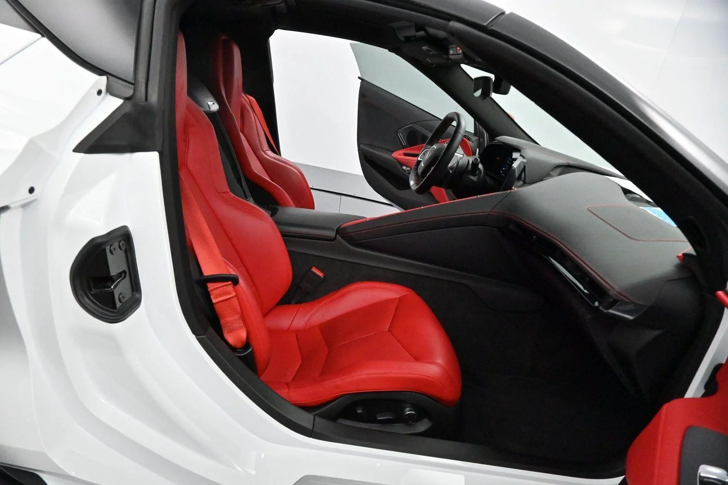 Used 2023 Arctic White Chevrolet 2LZ image 29