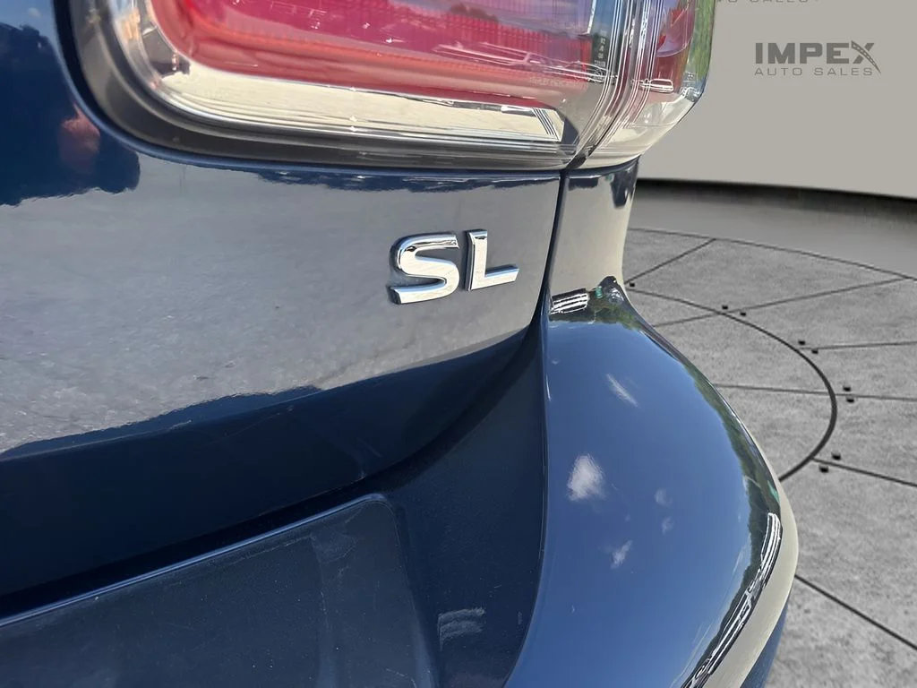 Used 2019 Blue Nissan SL image 37