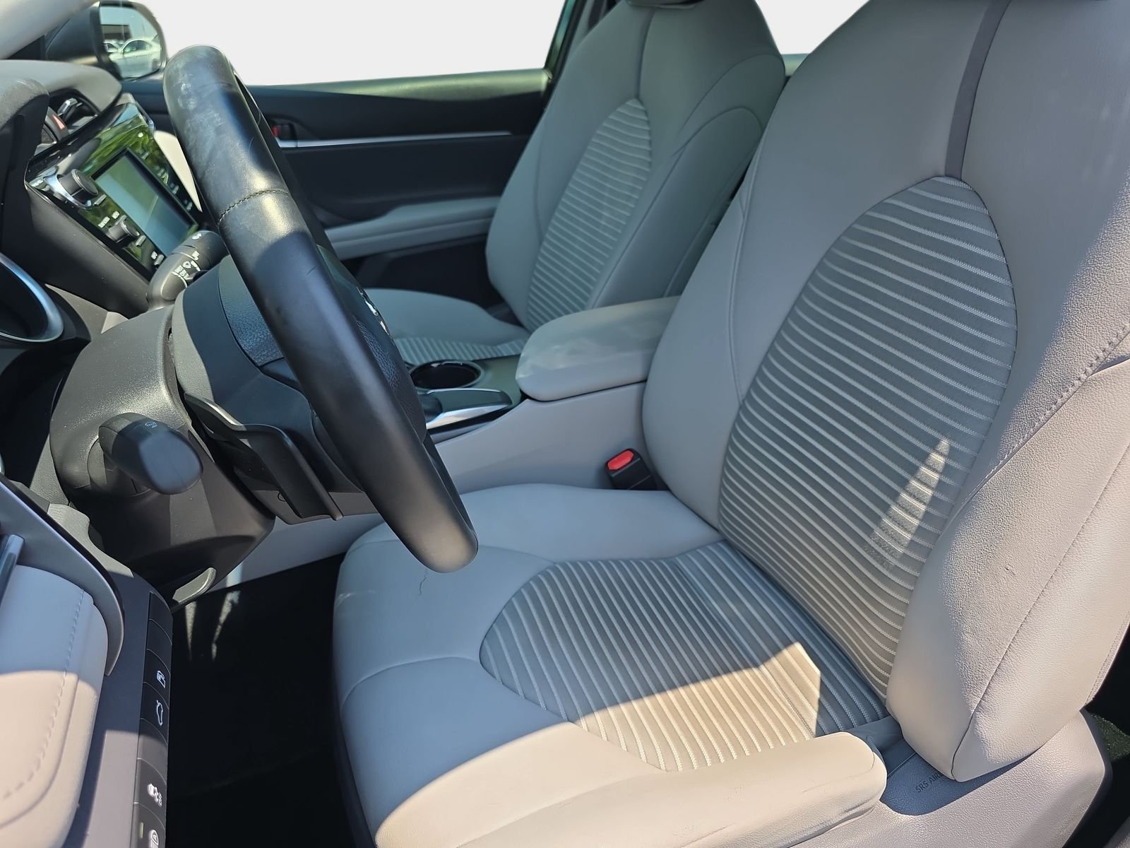Used 2018 Blue Toyota SE image 14