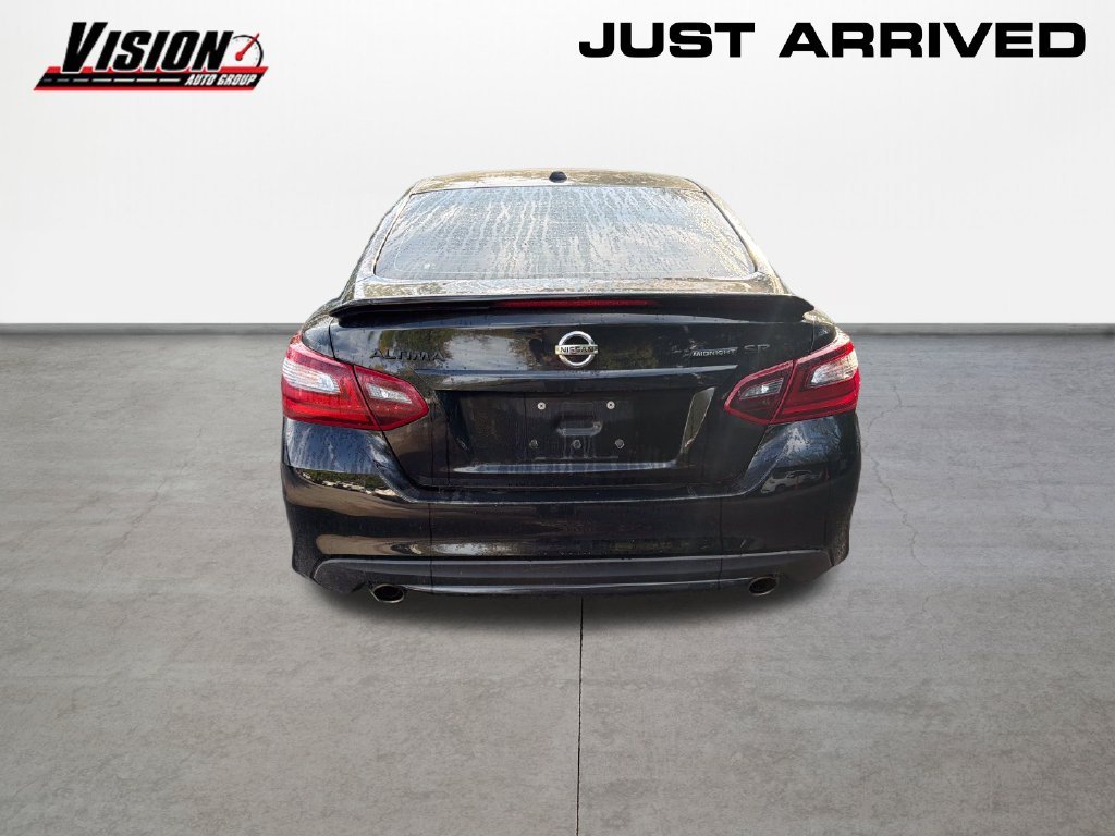 Used 2018 Black Nissan 2.5 SR image 6