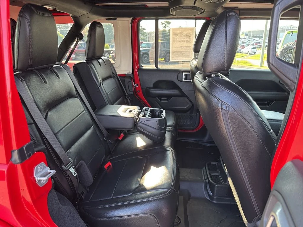 Used 2021 Red Jeep Unlimited Sahara Altitude image 18