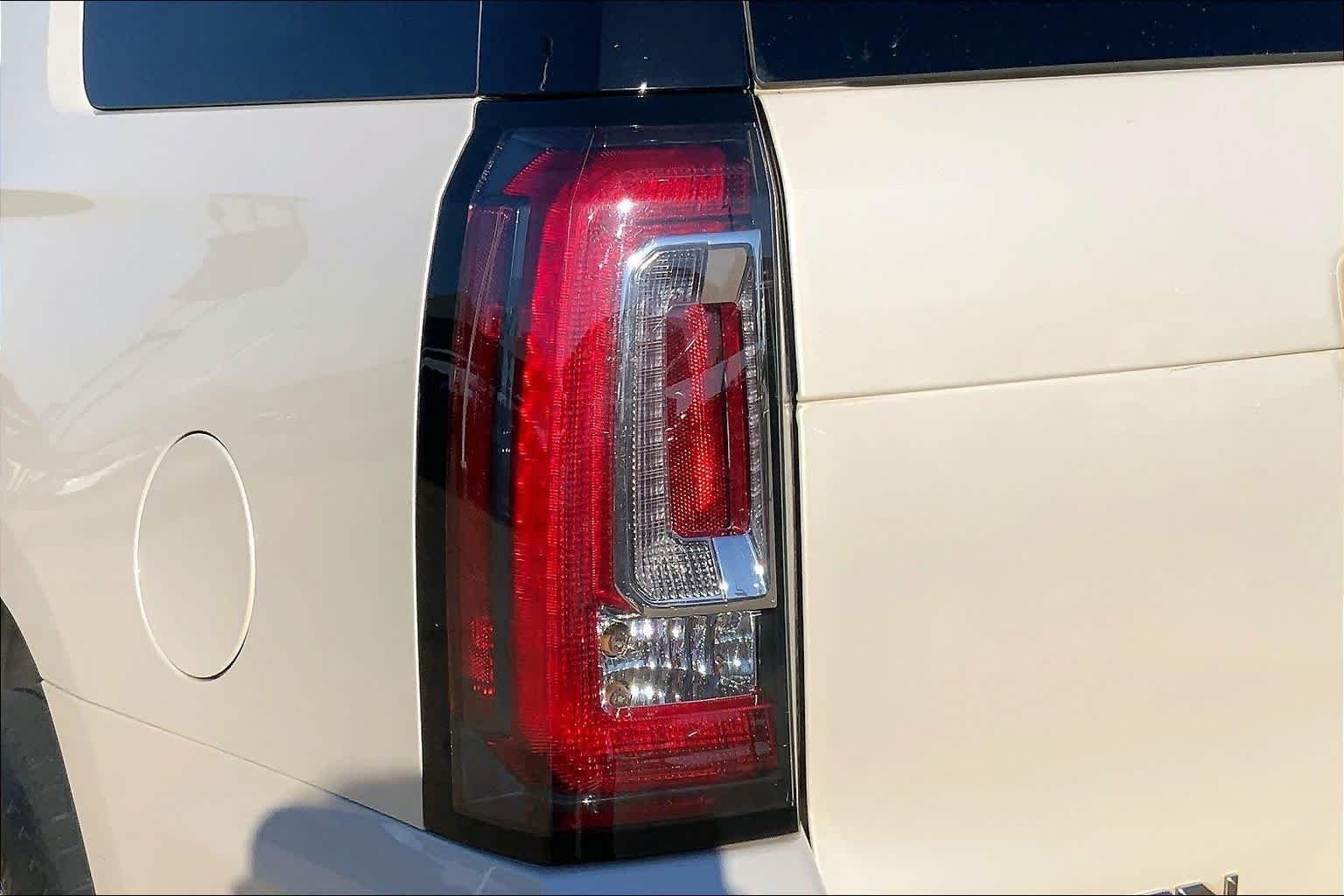 Used 2015 WHITE DIAMOND TRICOAT GMC Denali image 27
