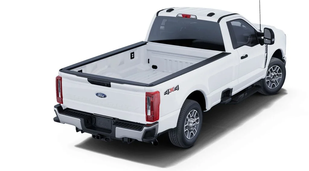 New 2025 White Ford XLT image 3