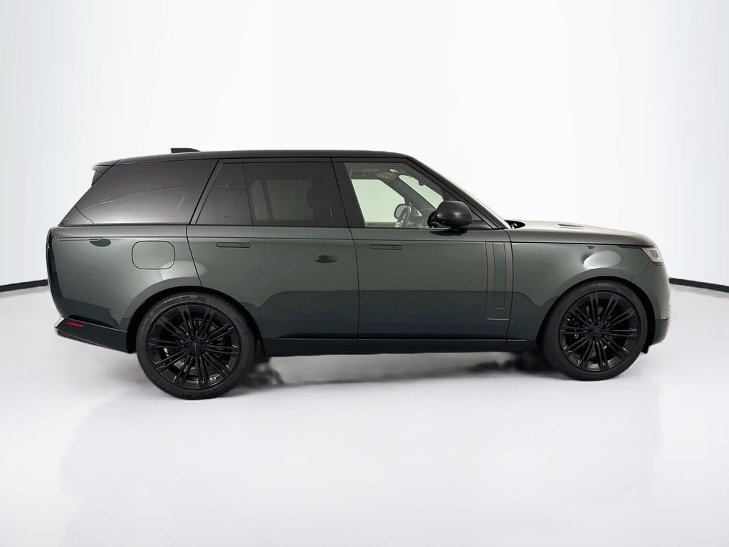 Used 2026 Green Land Rover SE image 4