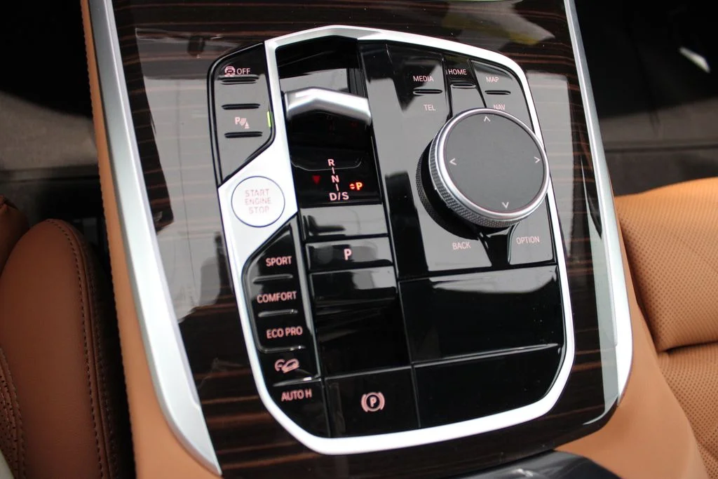 New 2026 Brooklyn Grey Metallic BMW xDrive40i image 15