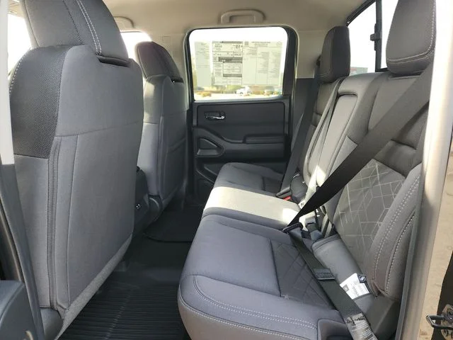 2026 Nissan Frontier SV - Photo 8