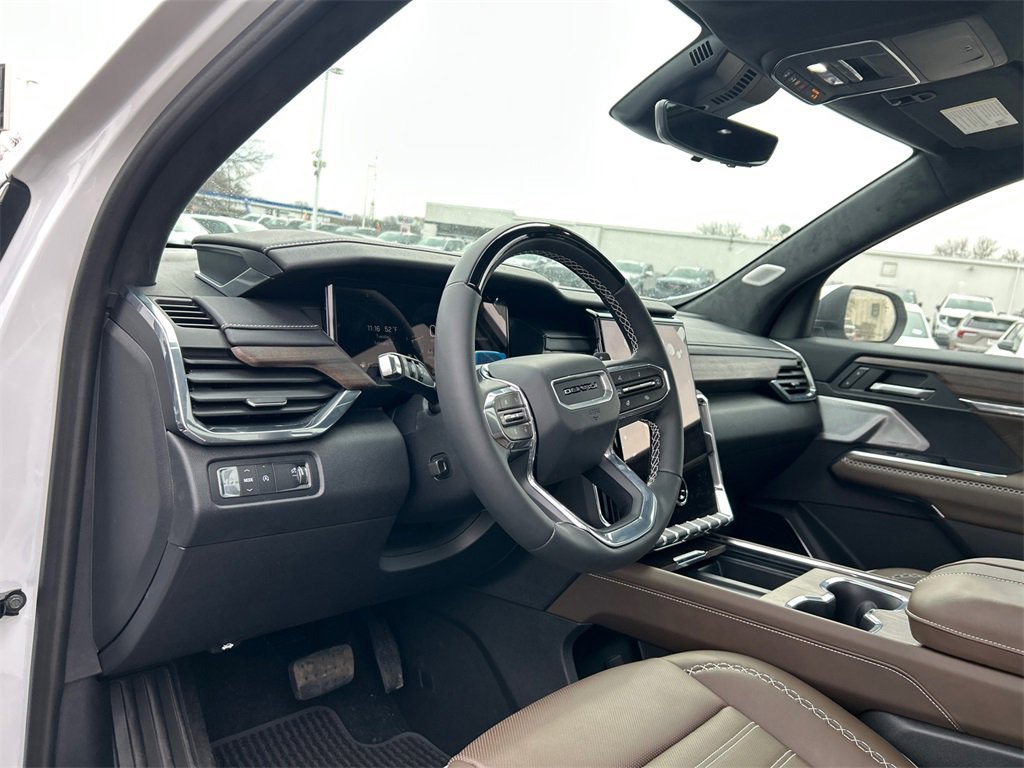 2026 GMC ACADIA - Image 16