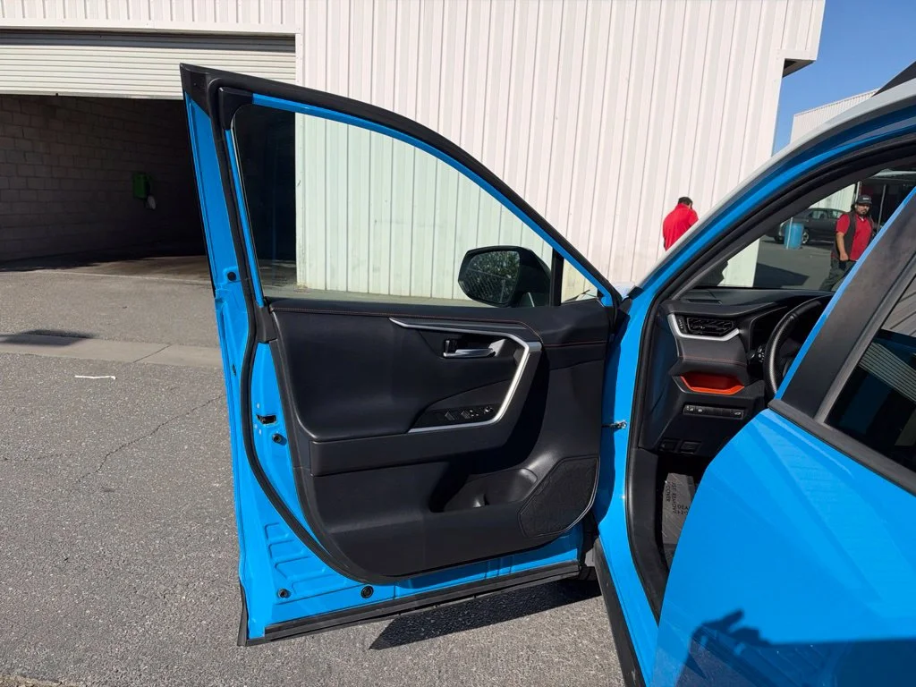 Used 2019 Blue Toyota Adventure image 13