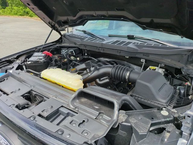 Used 2025 Gray Ford XLT image 33