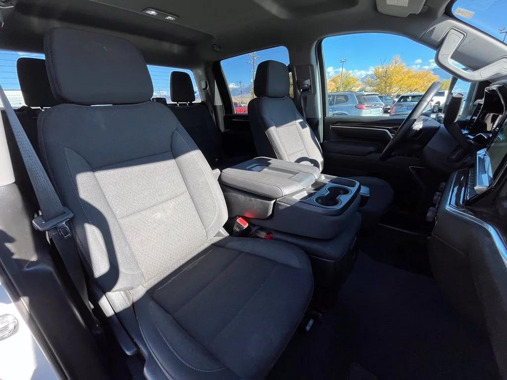 Used 2025 Summit White Chevrolet LT image 20