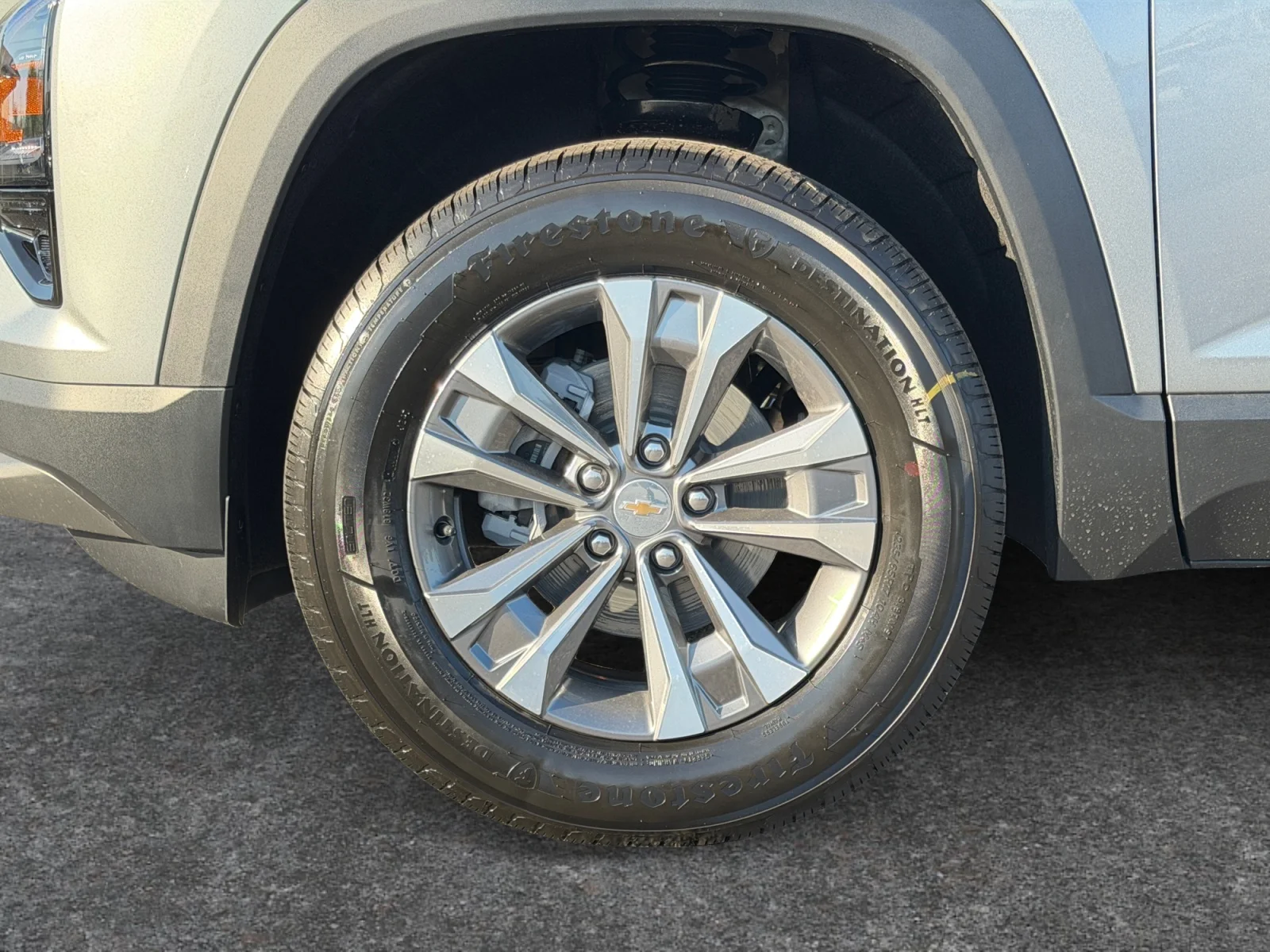 New 2027 Sterling Gray Metallic Chevrolet LT image 9