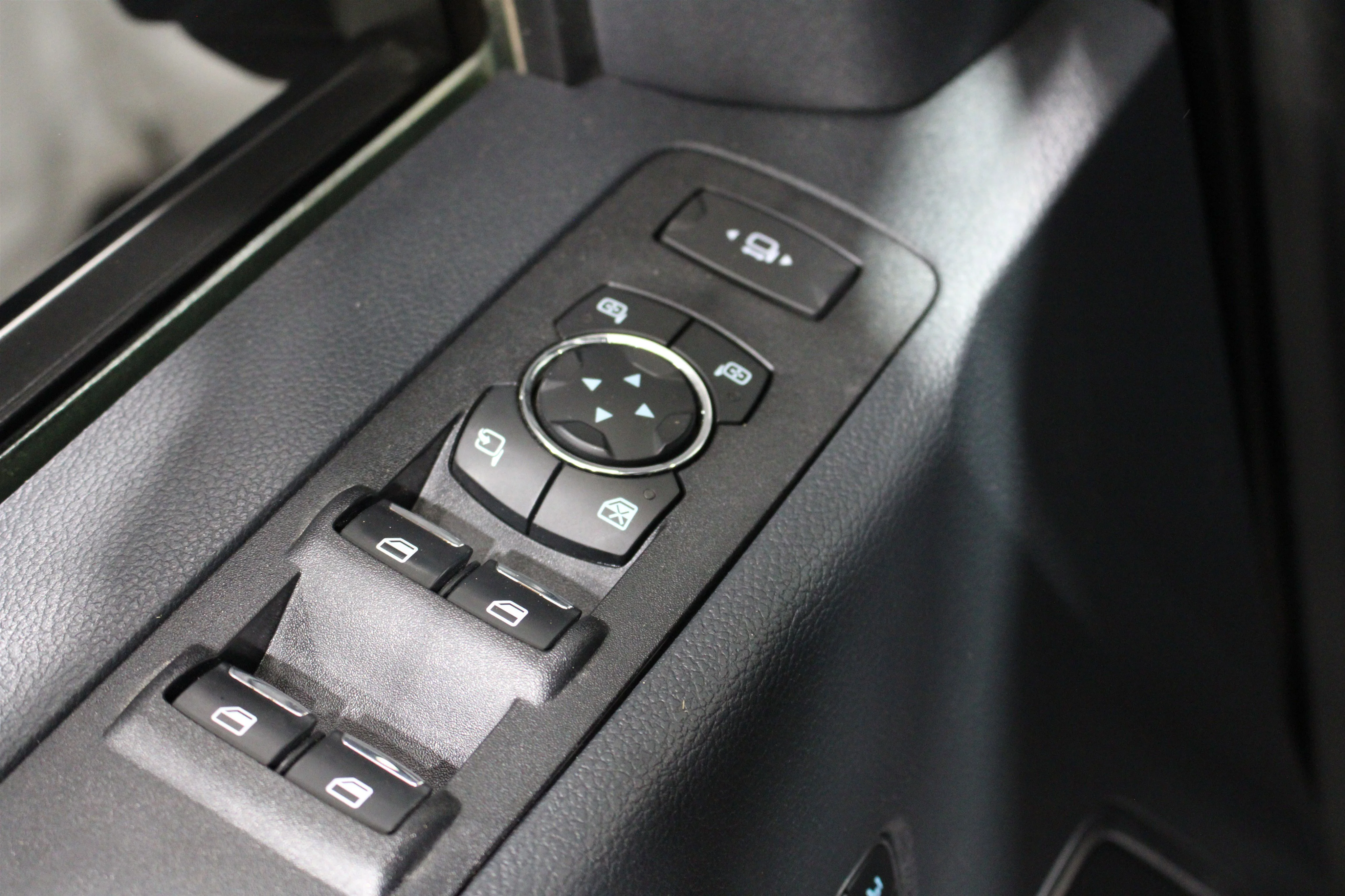 2022 Ford F-350 Super Duty Platinum - Photo 7