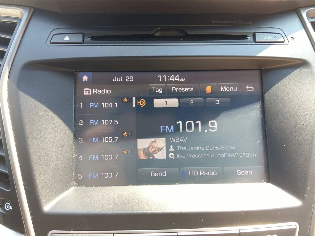 Used 2017 White Hyundai 2.4 Base image 39