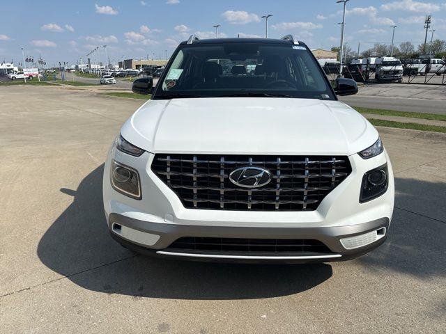 New 2026 Lunar White w/Black Roof Hyundai SEL image 36