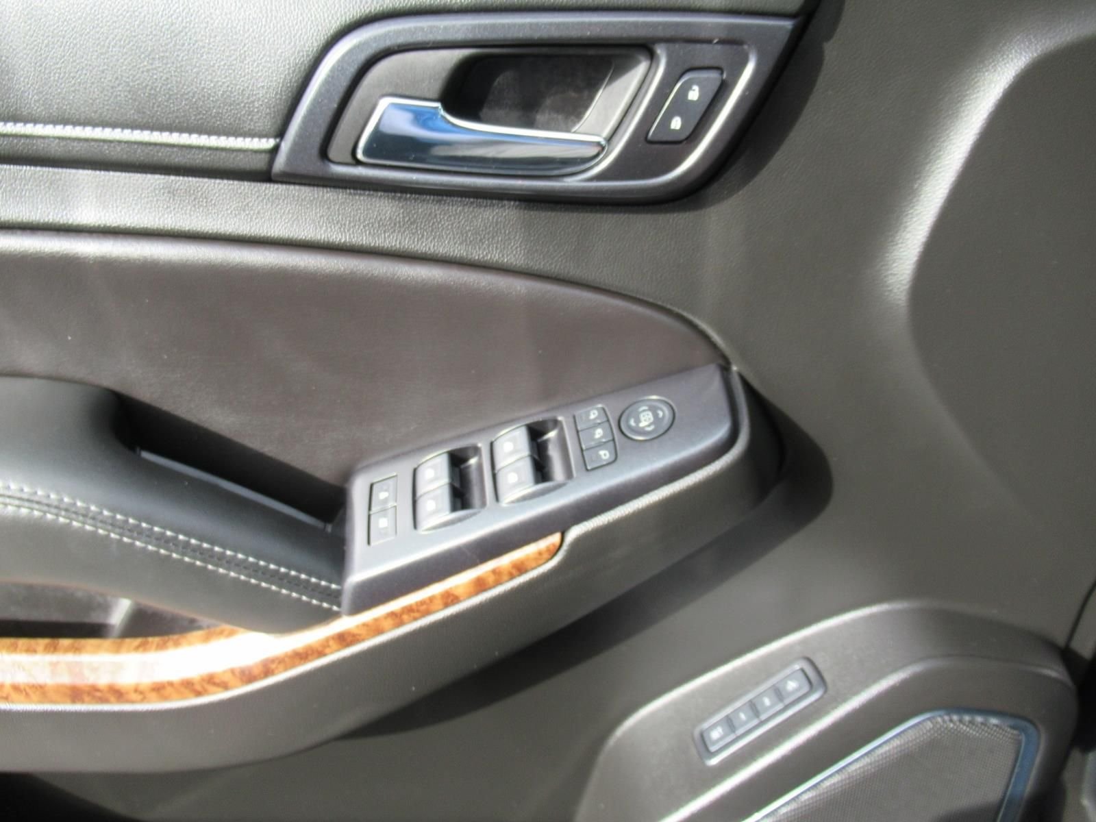 Used 2018 Gray Chevrolet Premier image 24