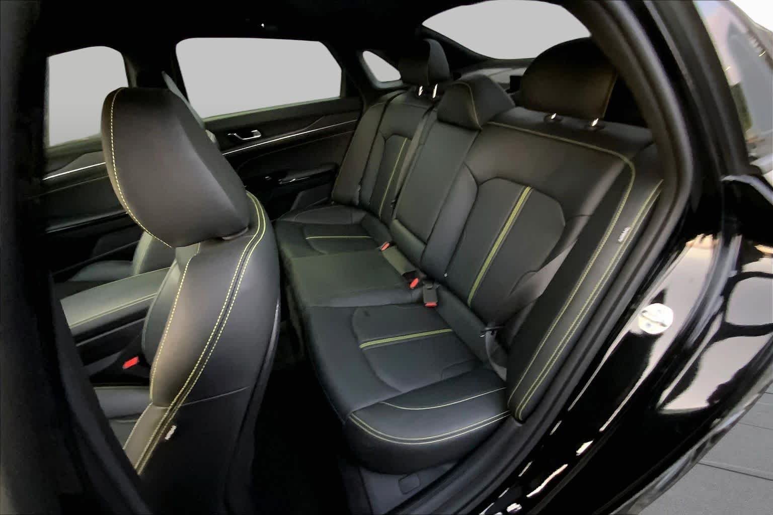 Used 2026 Aurora Black Pearl Kia GT image 18