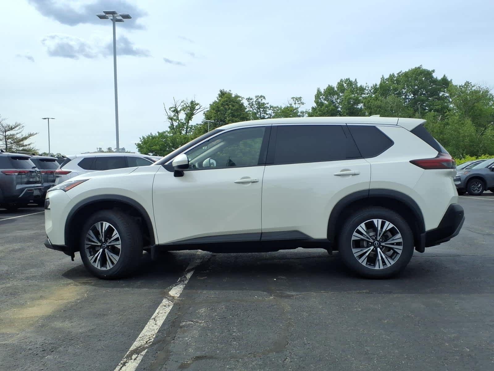Certified Used 2023 Pearl White Tricoat Nissan SV image 8