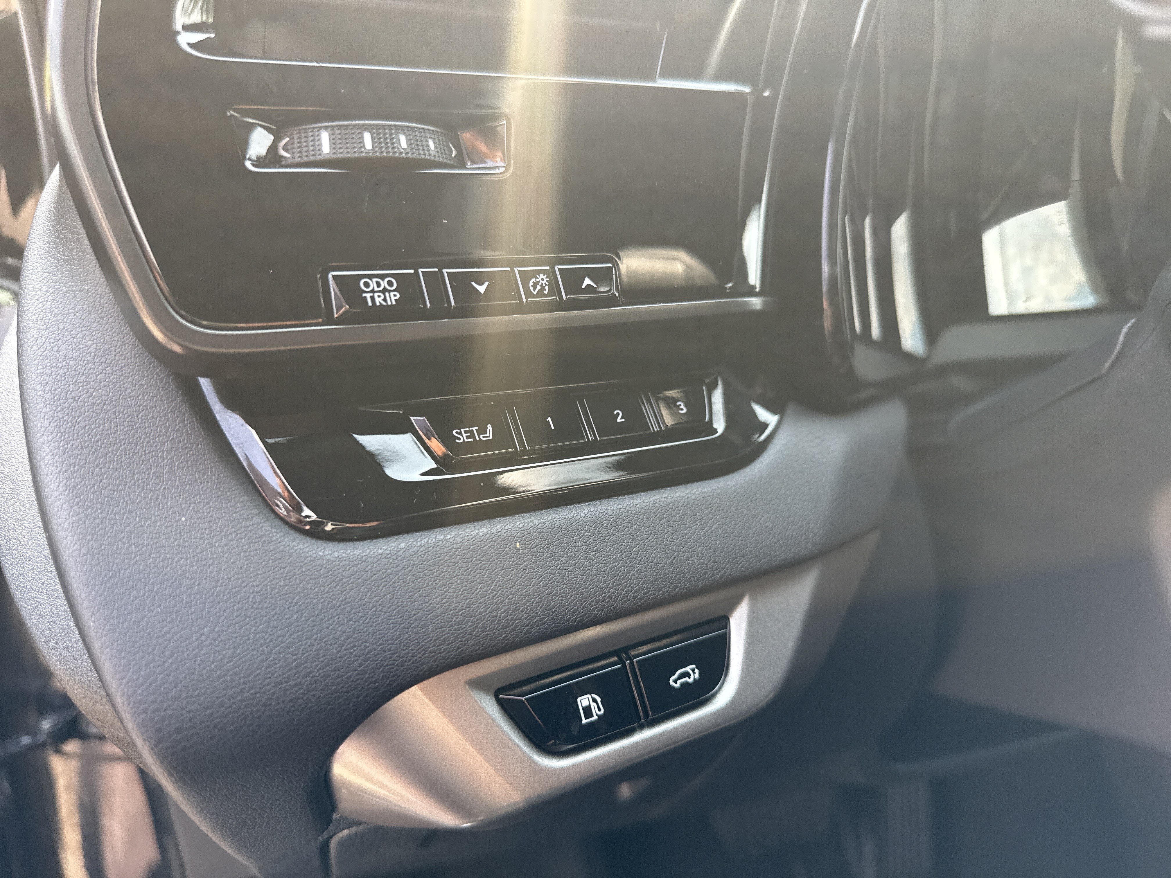 Used 2023 Black Lexus RX 350 Premium image 26