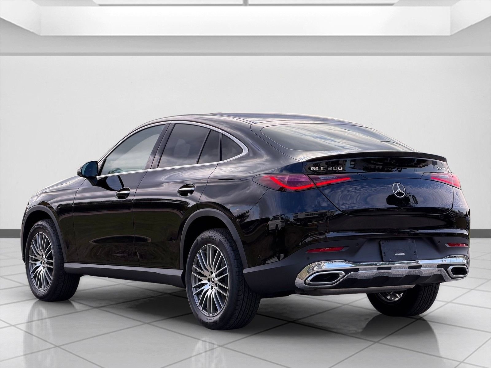 New 2026 Black Mercedes-Benz GLC 300 image 4