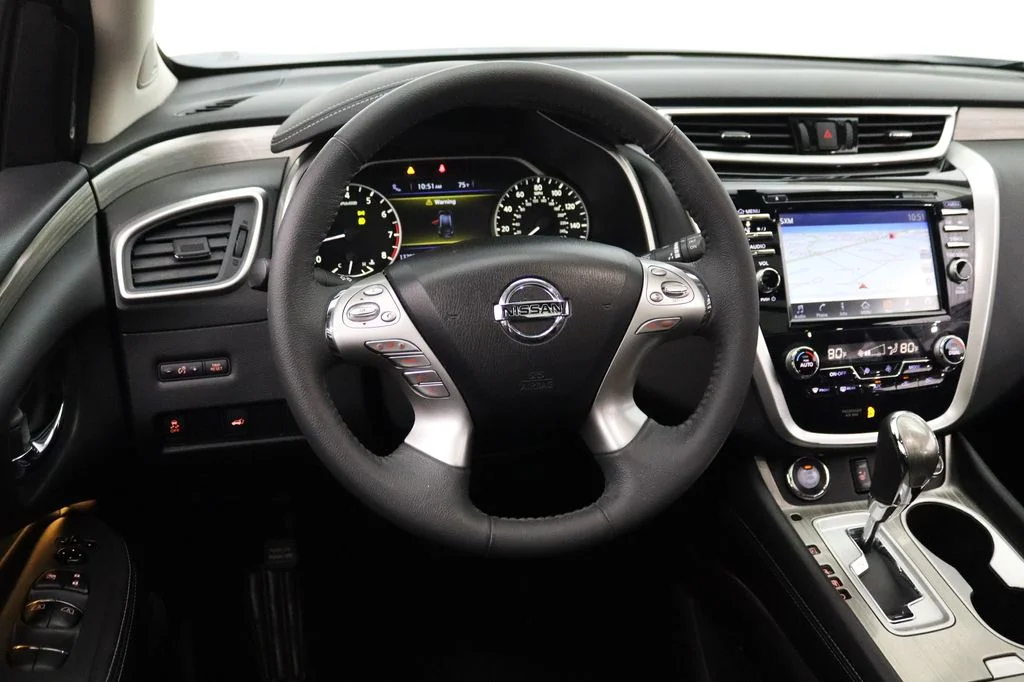 Used 2015 Gray Nissan SL image 14