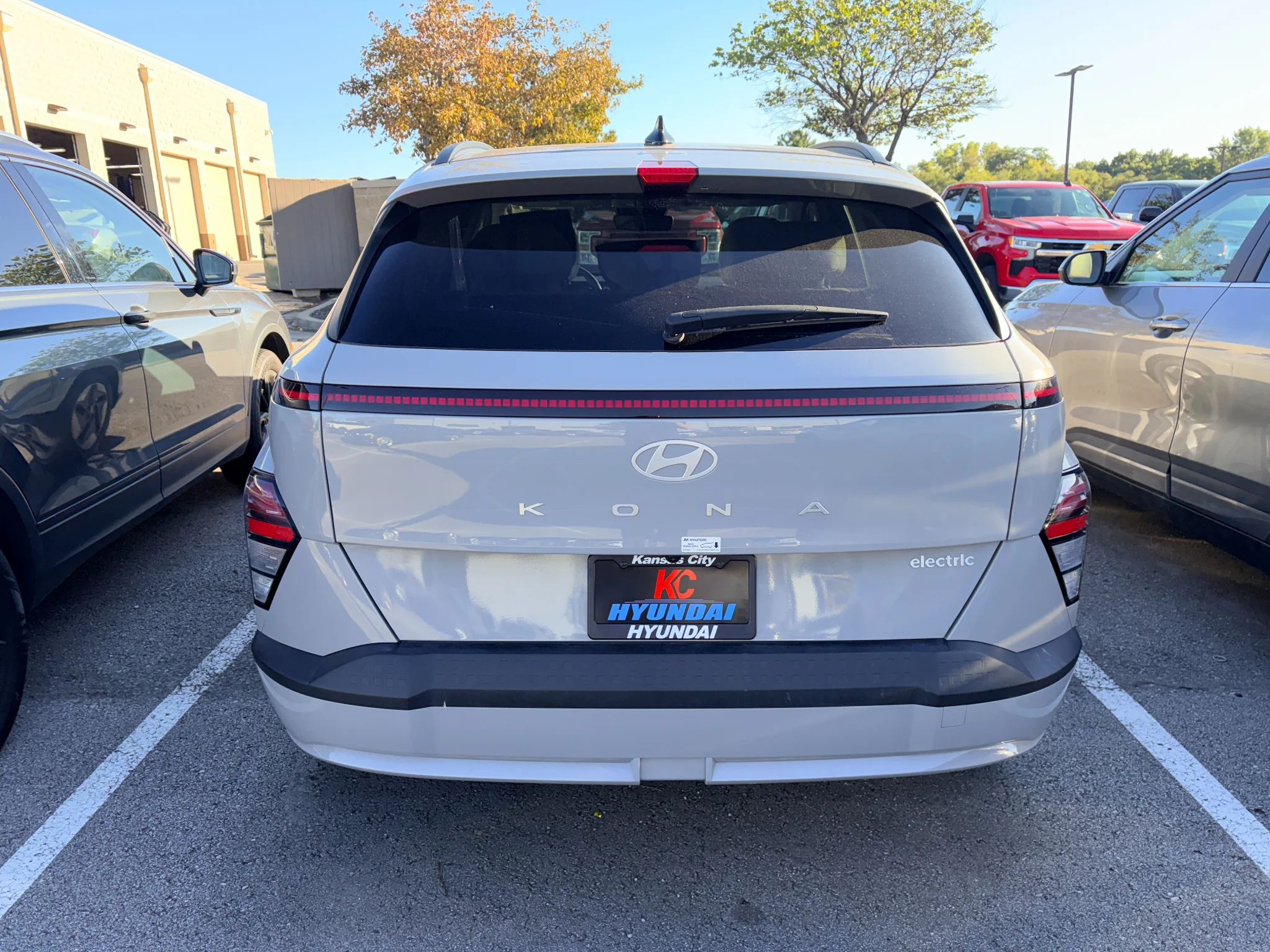 Used 2024 Cyber Gray Metallic Hyundai SEL image 5